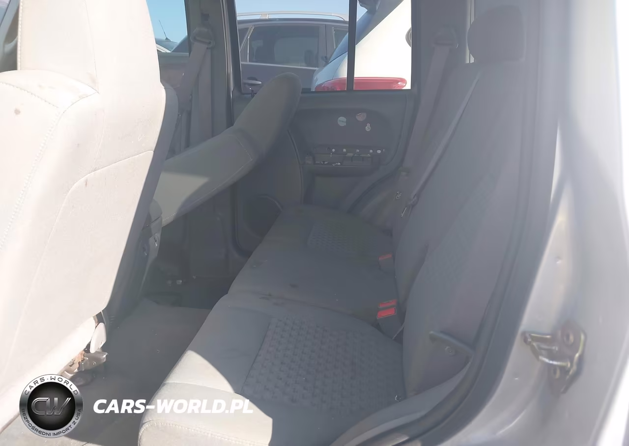 2006 Jeep Liberty Sport VIN:1J4GK48K66W280786 - 8