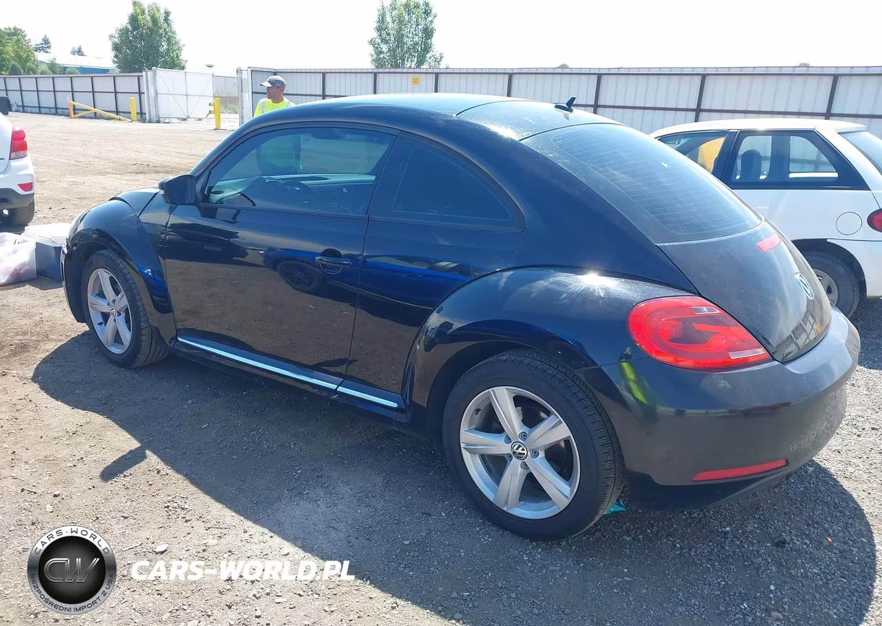 2012 Volkswagen Beetle 2.5L VIN:3VWJP7AT5CM606698 - 3