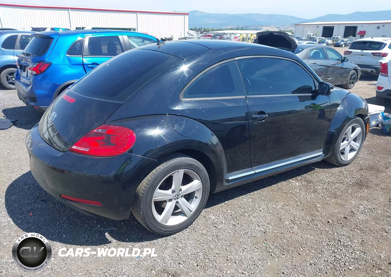 2012 Volkswagen Beetle 2.5L VIN:3VWJP7AT5CM606698 - 4