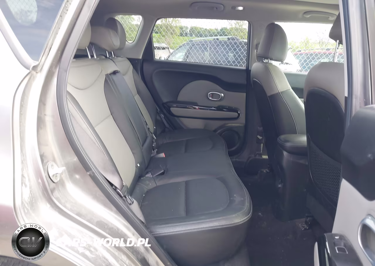 2017 Kia Soul + VIN:KNDJP3A58H7444404 - 8