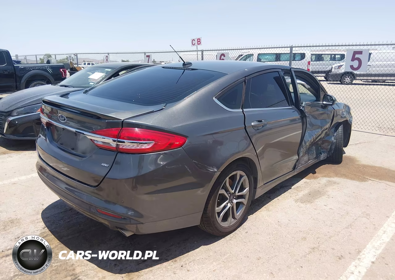 2017 Ford Fusion Se VIN:3FA6P0H7XHR322332 - 4