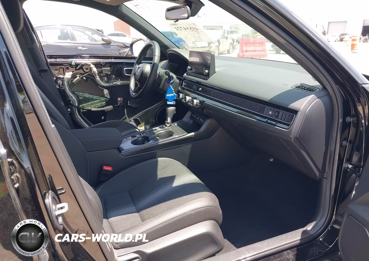 2026 Honda Civic Sport VIN:2HGFE2F51TH530618 - 5