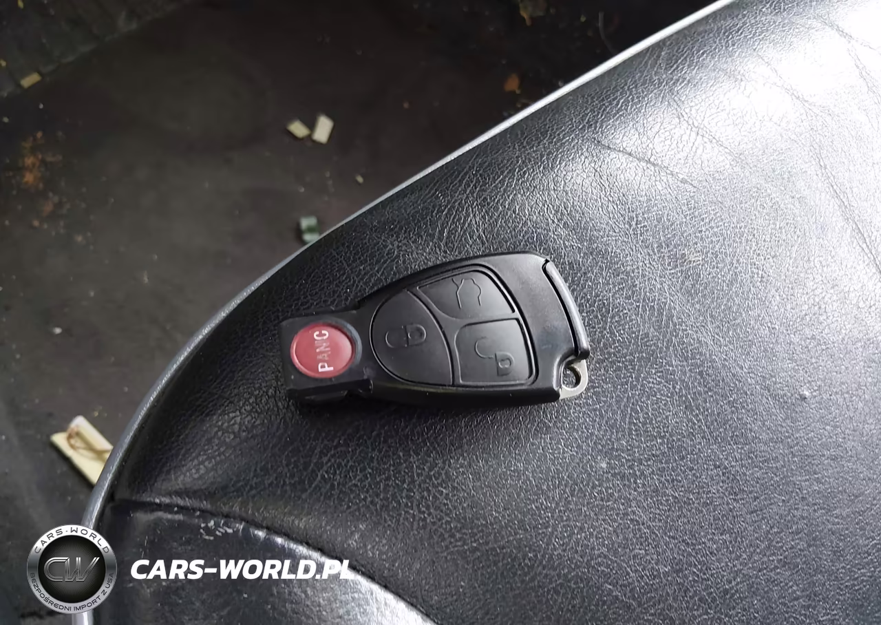 2001 Mercedes-Benz E 320 VIN:WDBJF65J61B252508 - 11