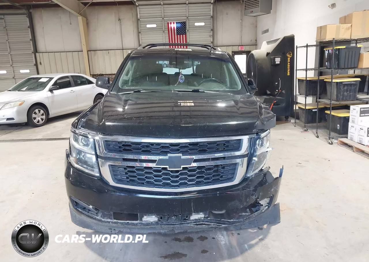 2018 Chevrolet Tahoe Lt VIN:1GNSKBKC6JR215330 - 12