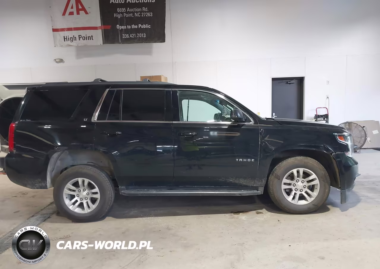 2018 Chevrolet Tahoe Lt VIN:1GNSKBKC6JR215330 - 13