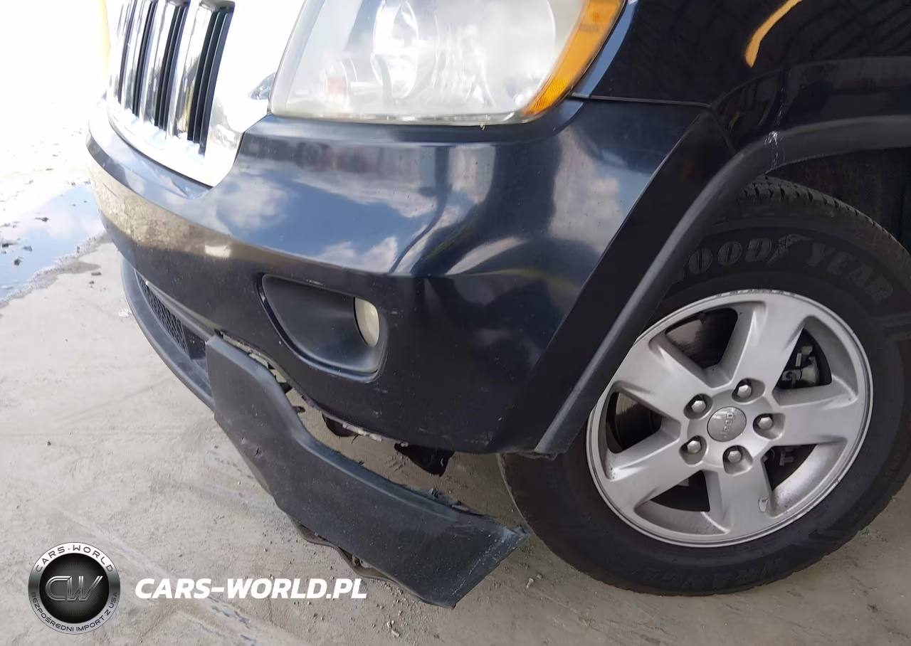 2011 Jeep Grand Cherokee Laredo VIN:1J4RS4GG4BC515820 - 6