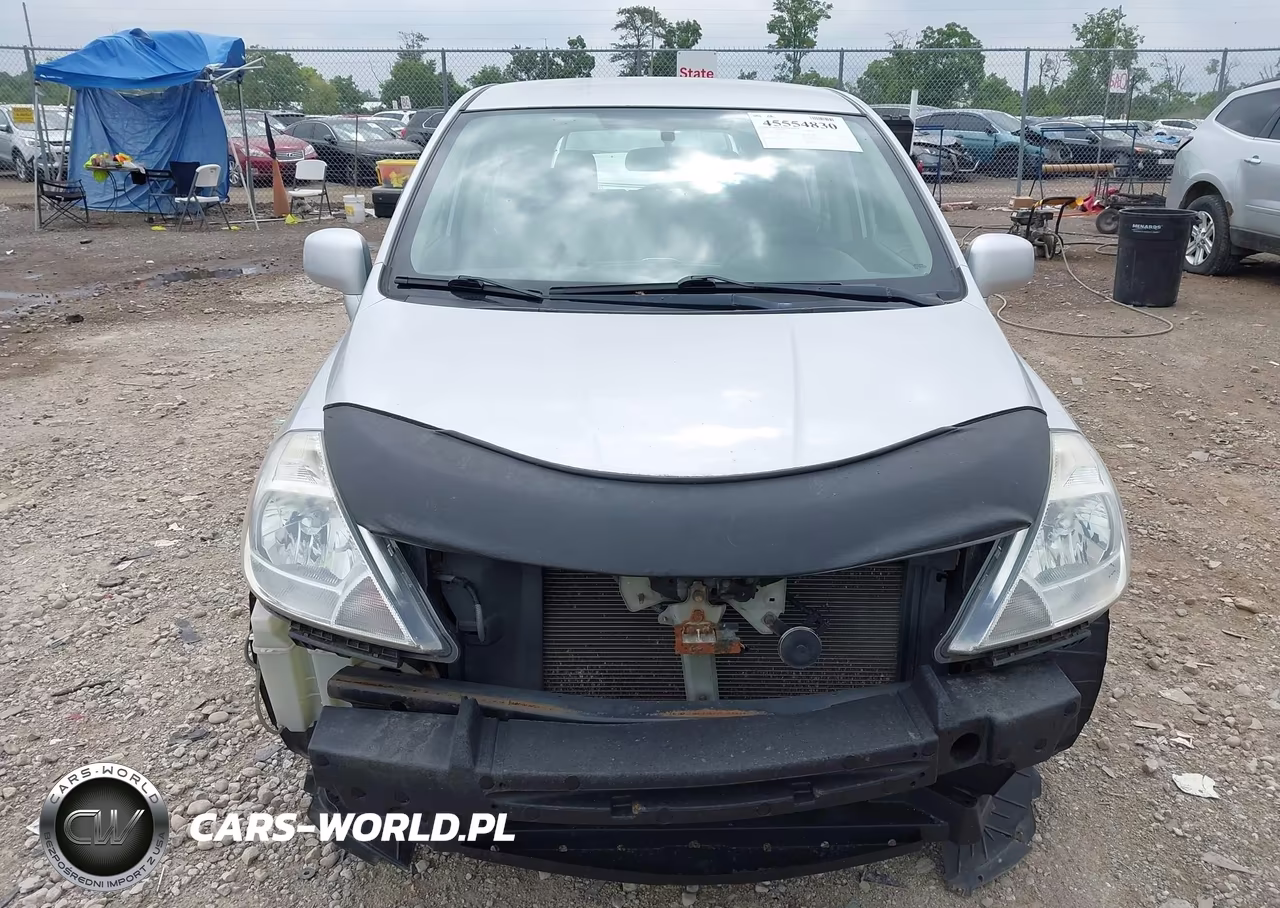 2011 Nissan Versa 1.8S VIN:3N1BC1CP0BL422664 - 13