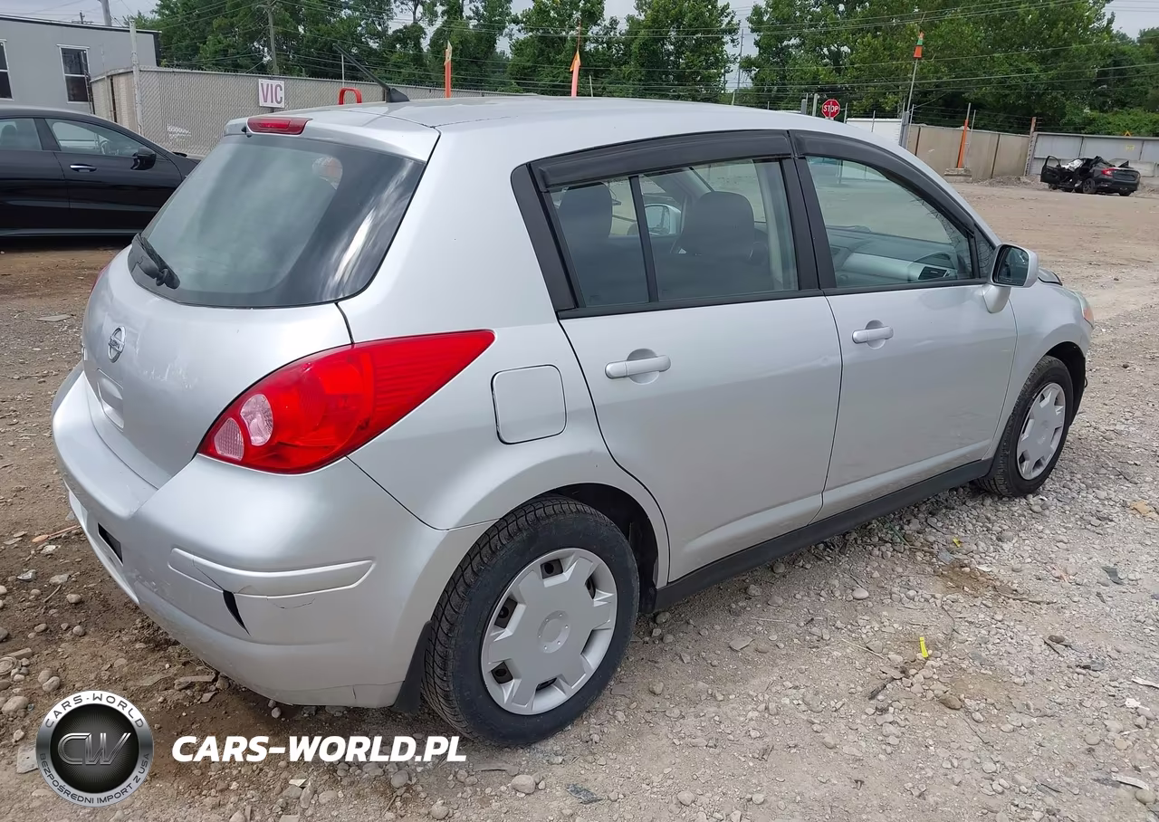2011 Nissan Versa 1.8S VIN:3N1BC1CP0BL422664 - 4