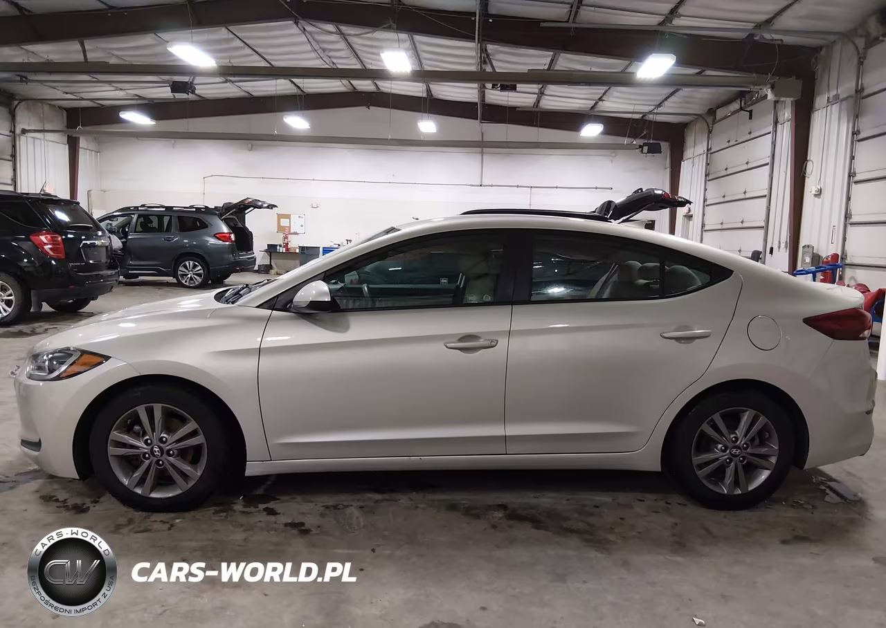 2018 Hyundai Elantra Sel VIN:5NPD84LF1JH270554 - 15