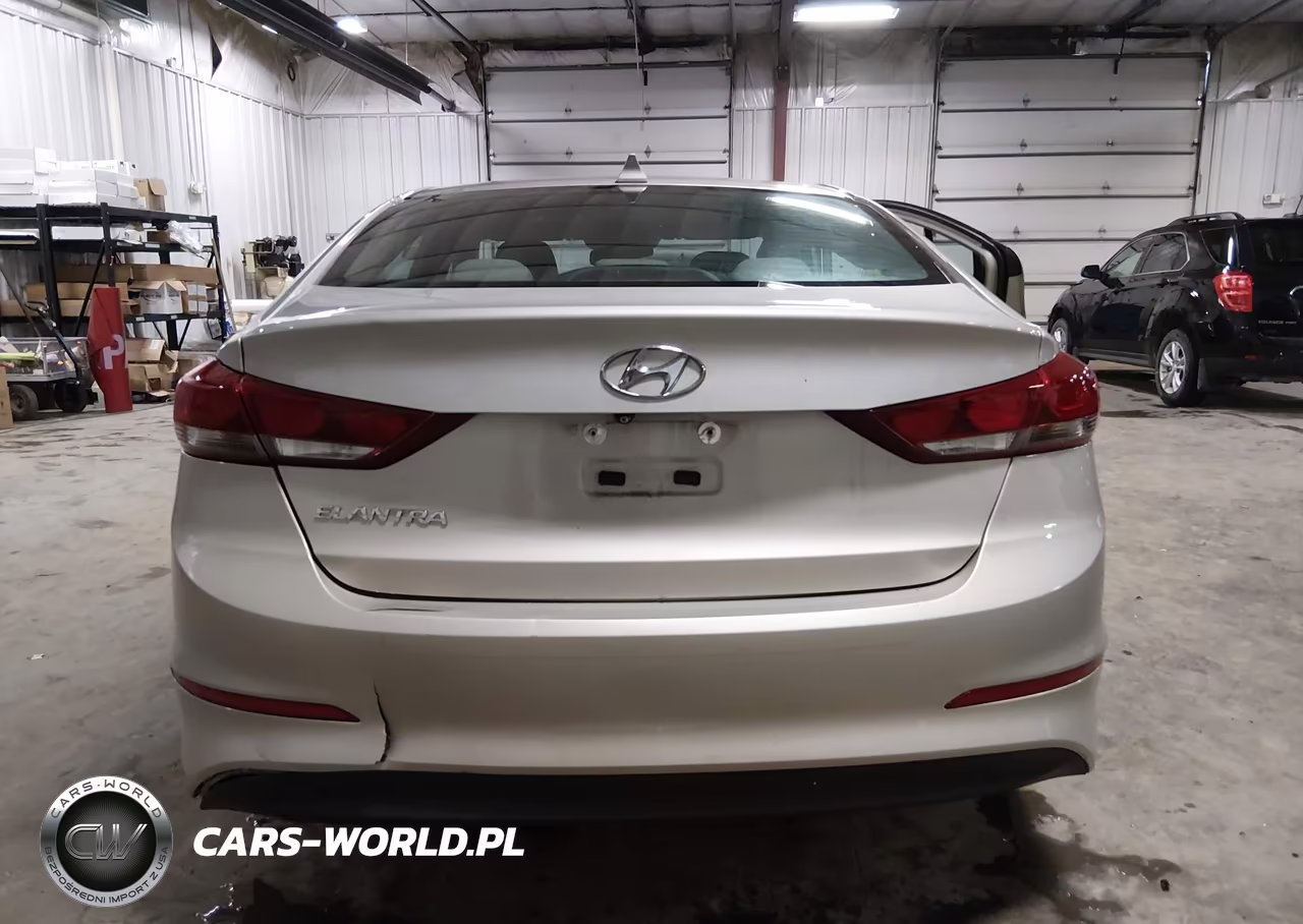 2018 Hyundai Elantra Sel VIN:5NPD84LF1JH270554 - 17