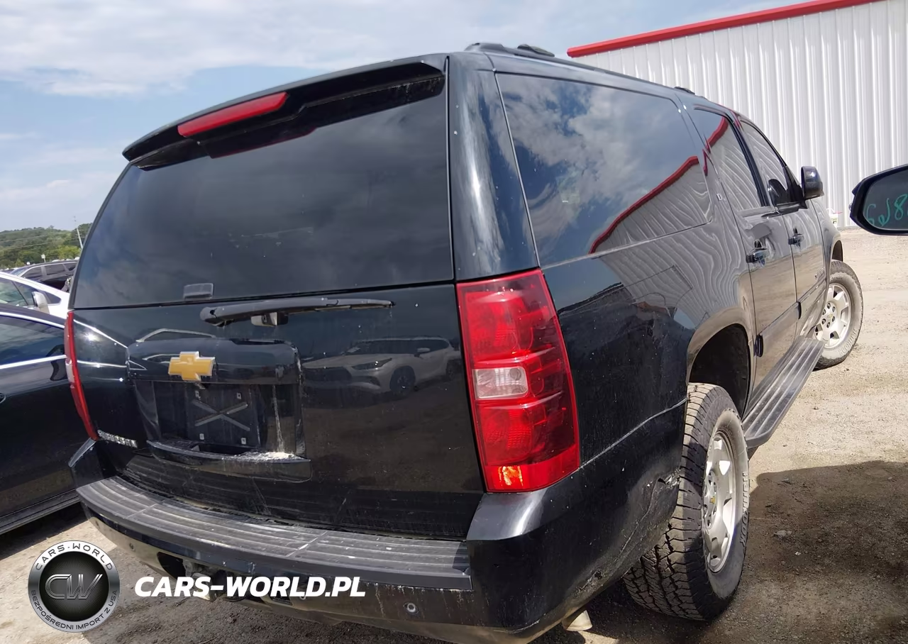 2014 Chevrolet Suburban Lt VIN:1GNSKJE77ER154665 - 4