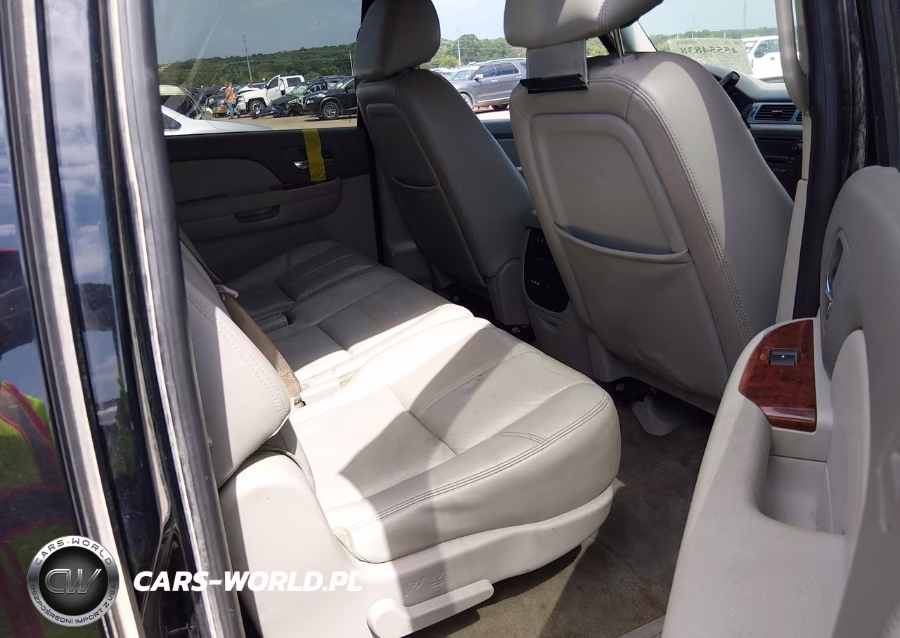 2014 Chevrolet Suburban Lt VIN:1GNSKJE77ER154665 - 8