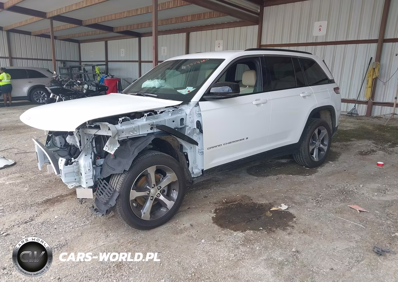 2026 Jeep Grand Cherokee Limited 4X2 VIN:1C4RJGBR6TC197526 - 2