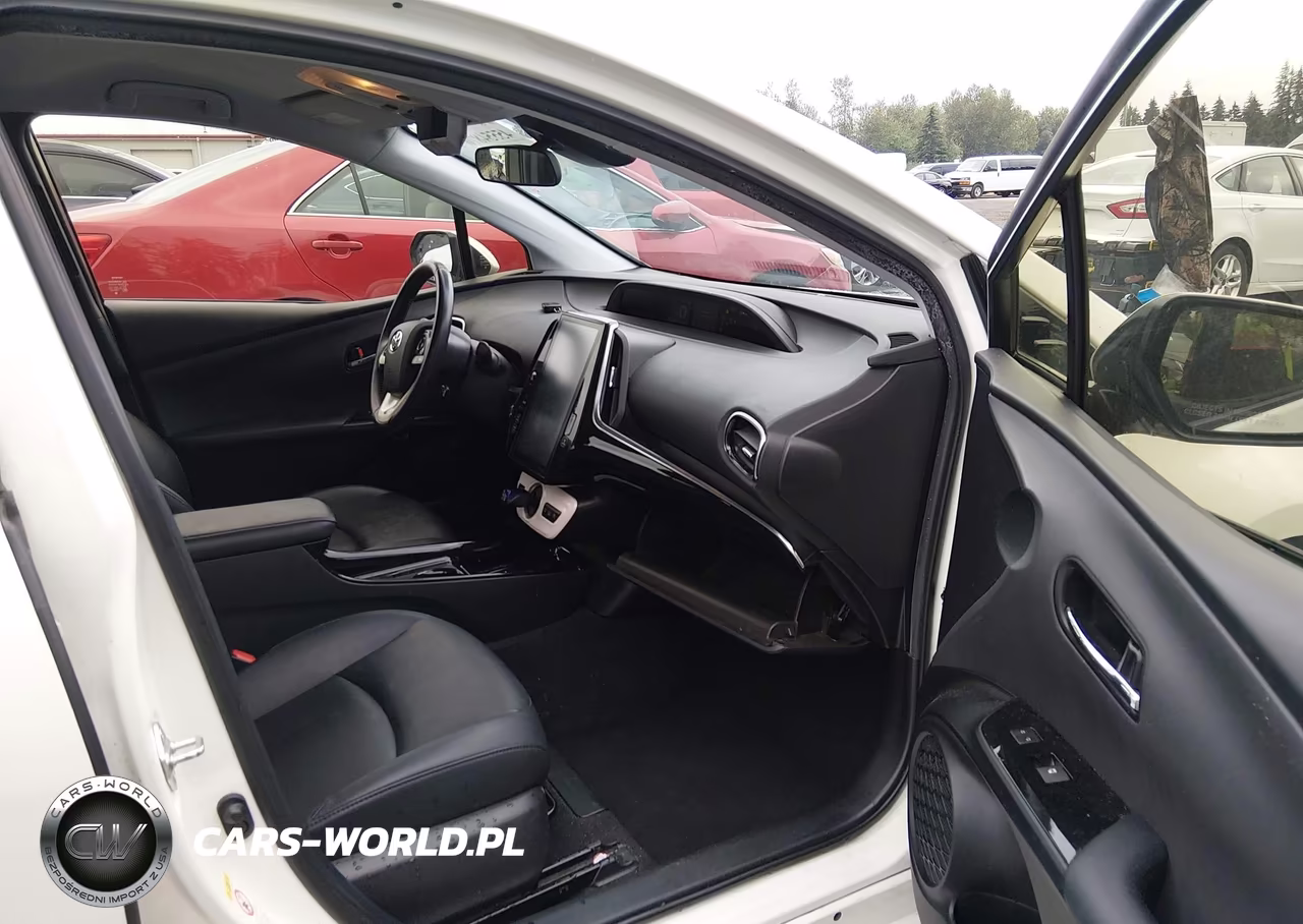 2017 Toyota Prius Prime Premium VIN:JTDKARFP4H3066463 - 17