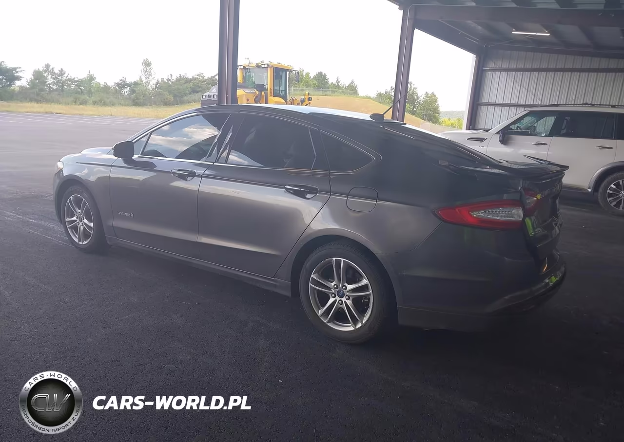 2015 Ford Fusion Hybrid Titanium VIN:3FA6P0RU1FR199019 - 3