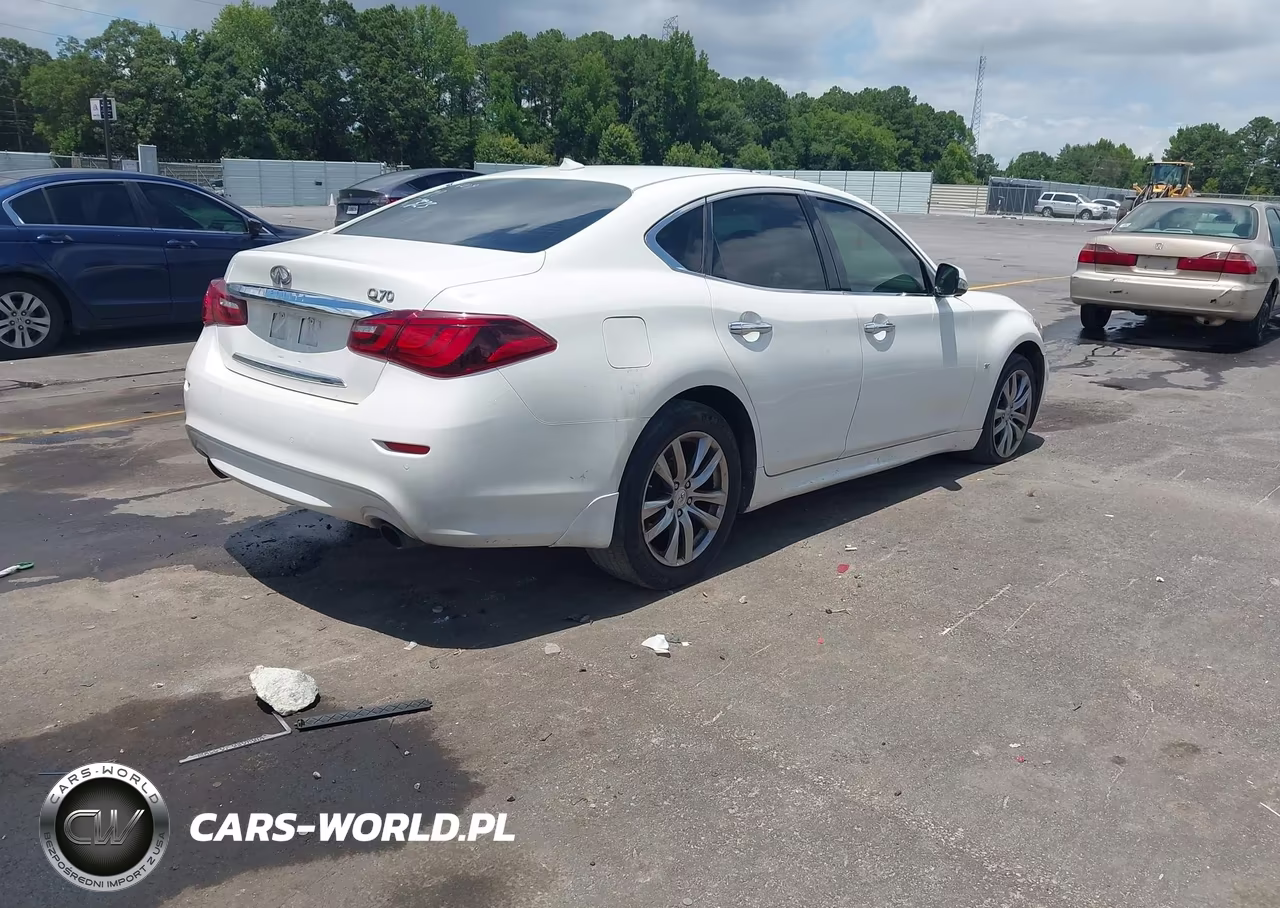 2015 Infiniti Q70 3.7 VIN:JN1BY1AP1FM541209 - 4
