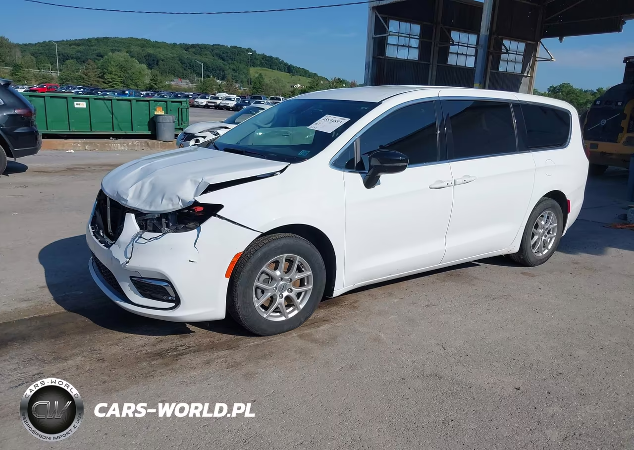 2024 Chrysler Pacifica Touring L VIN:2C4RC1BG0RR151583 - 2