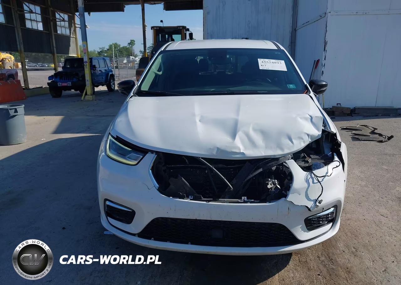 2024 Chrysler Pacifica Touring L VIN:2C4RC1BG0RR151583 - 6