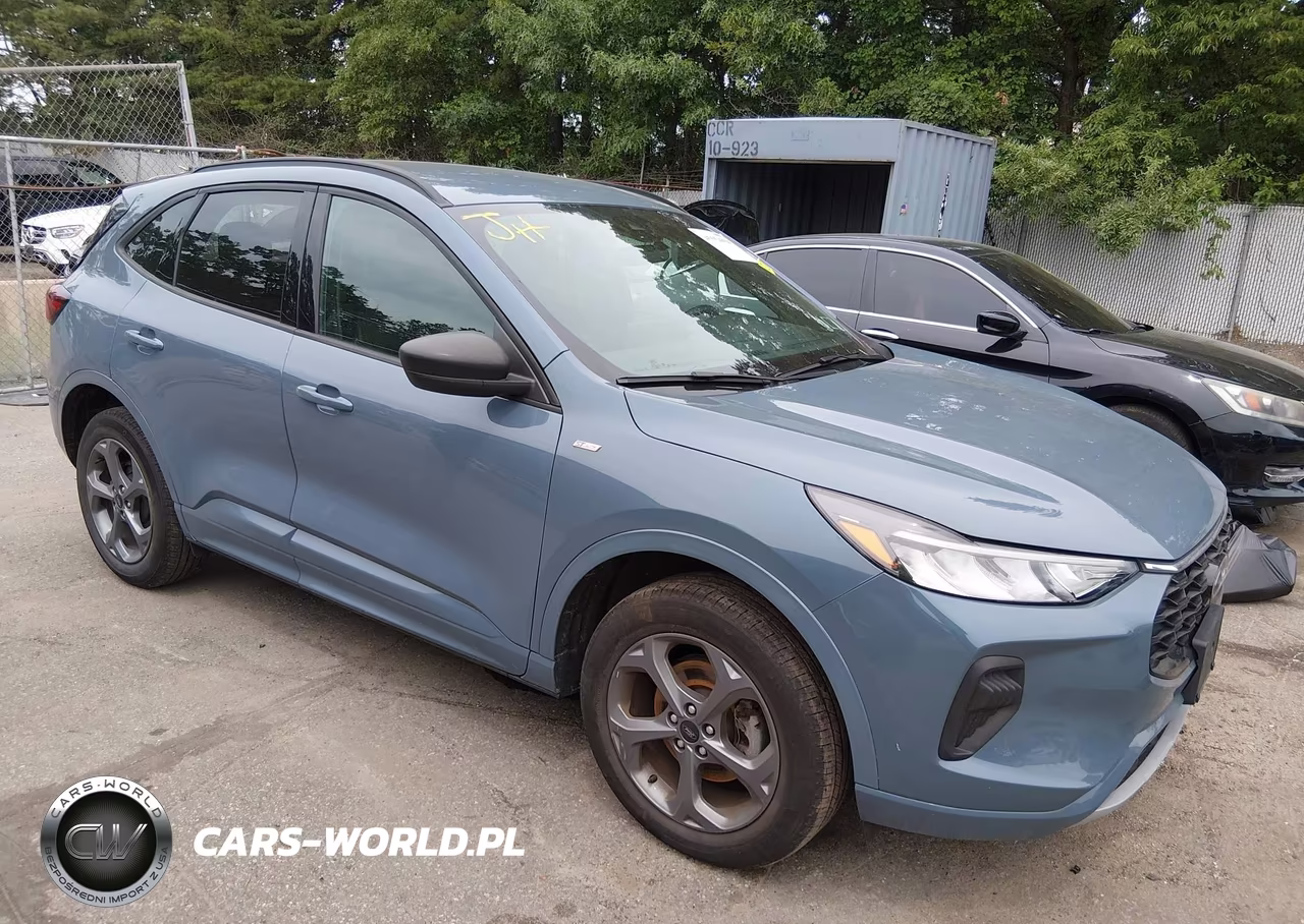 2024 Ford Escape St-Line – zdjęcie 1 z 18