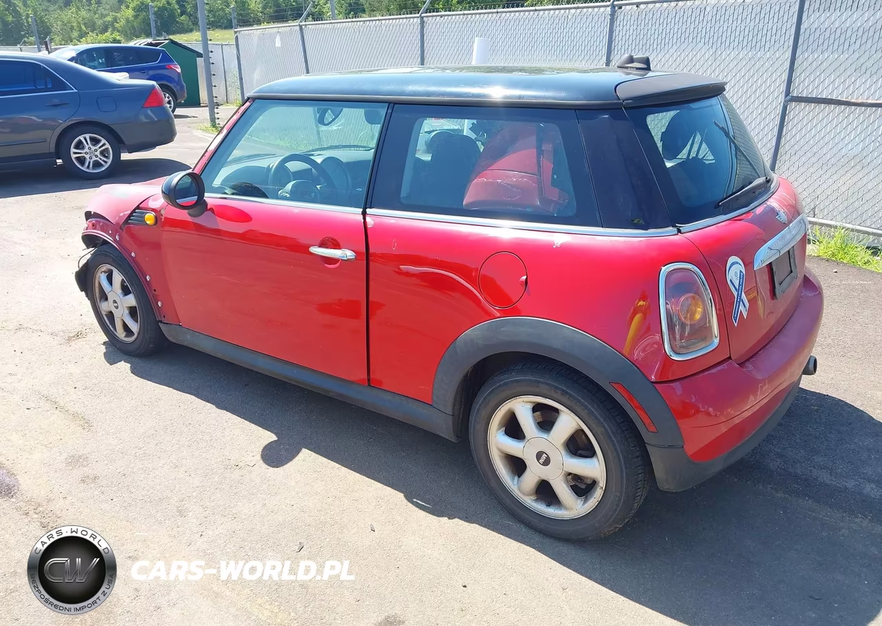 2010 Mini Cooper VIN:WMWMF3C55ATZ21846 - 3