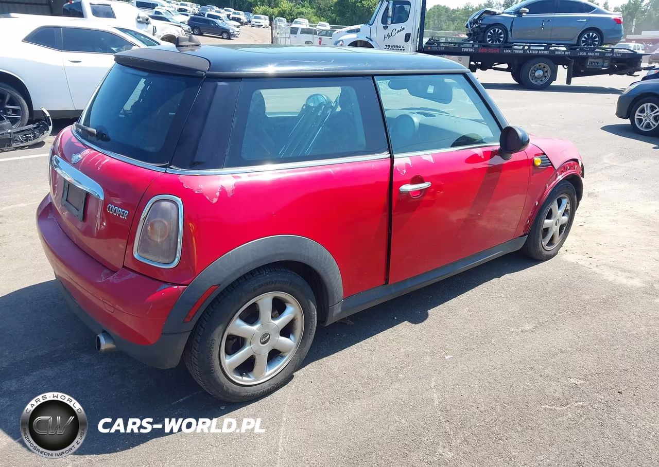 2010 Mini Cooper VIN:WMWMF3C55ATZ21846 - 4