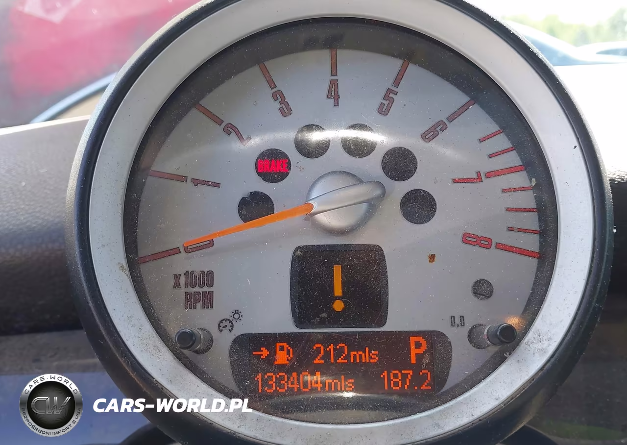 2010 Mini Cooper VIN:WMWMF3C55ATZ21846 - 7