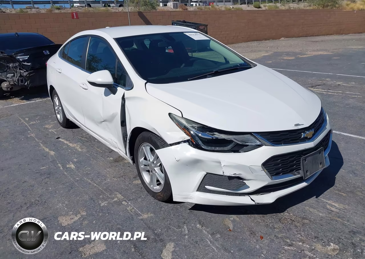 2018 Chevrolet Cruze Lt Auto – zdjęcie 1 z 16