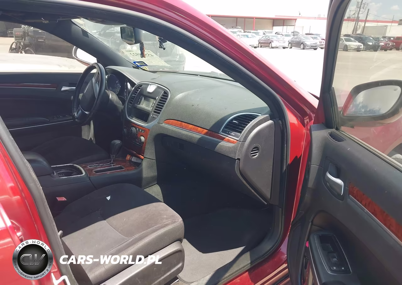 2012 Chrysler 300 VIN:2C3CCAAG9CH132880 - 5