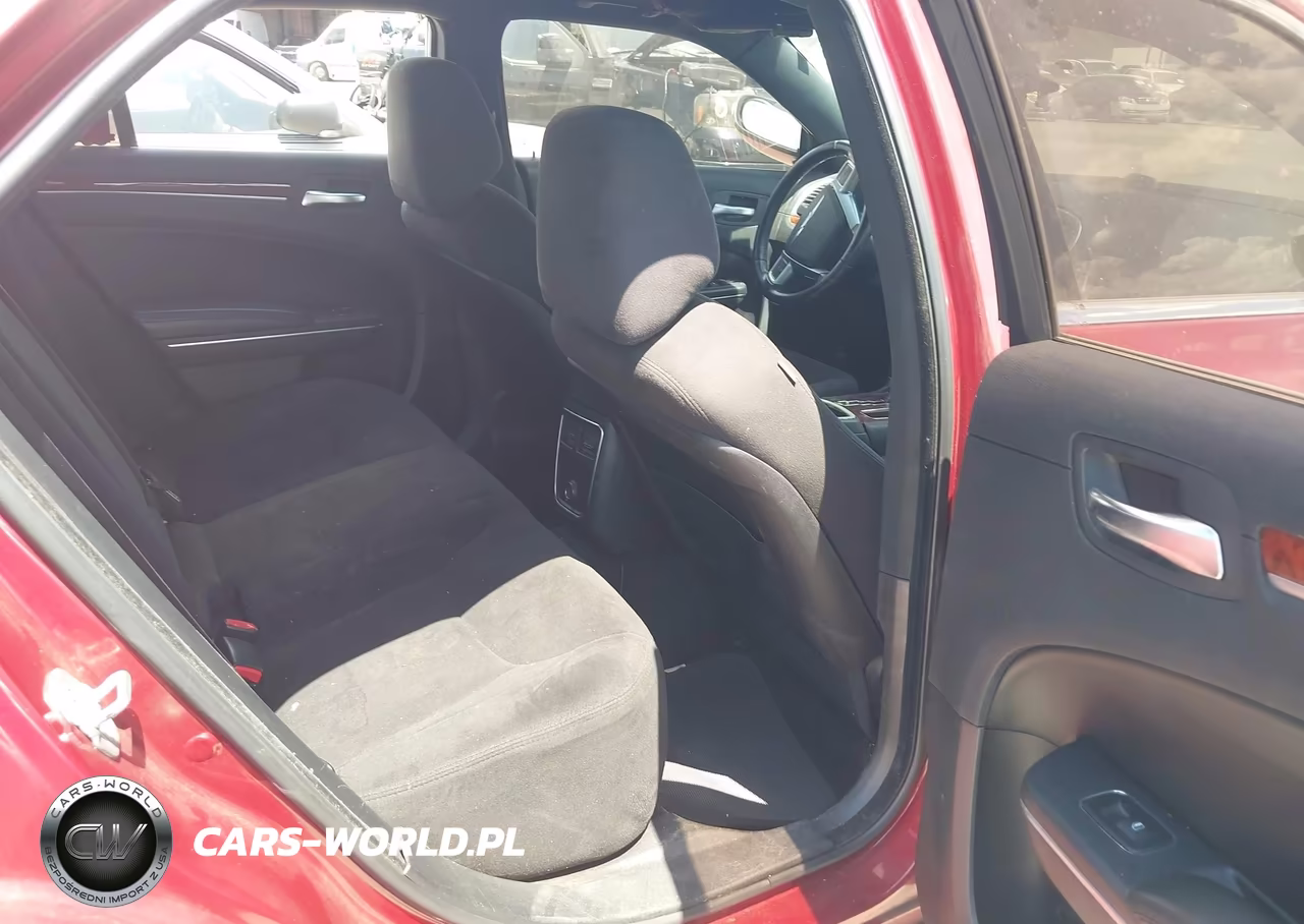 2012 Chrysler 300 VIN:2C3CCAAG9CH132880 - 8