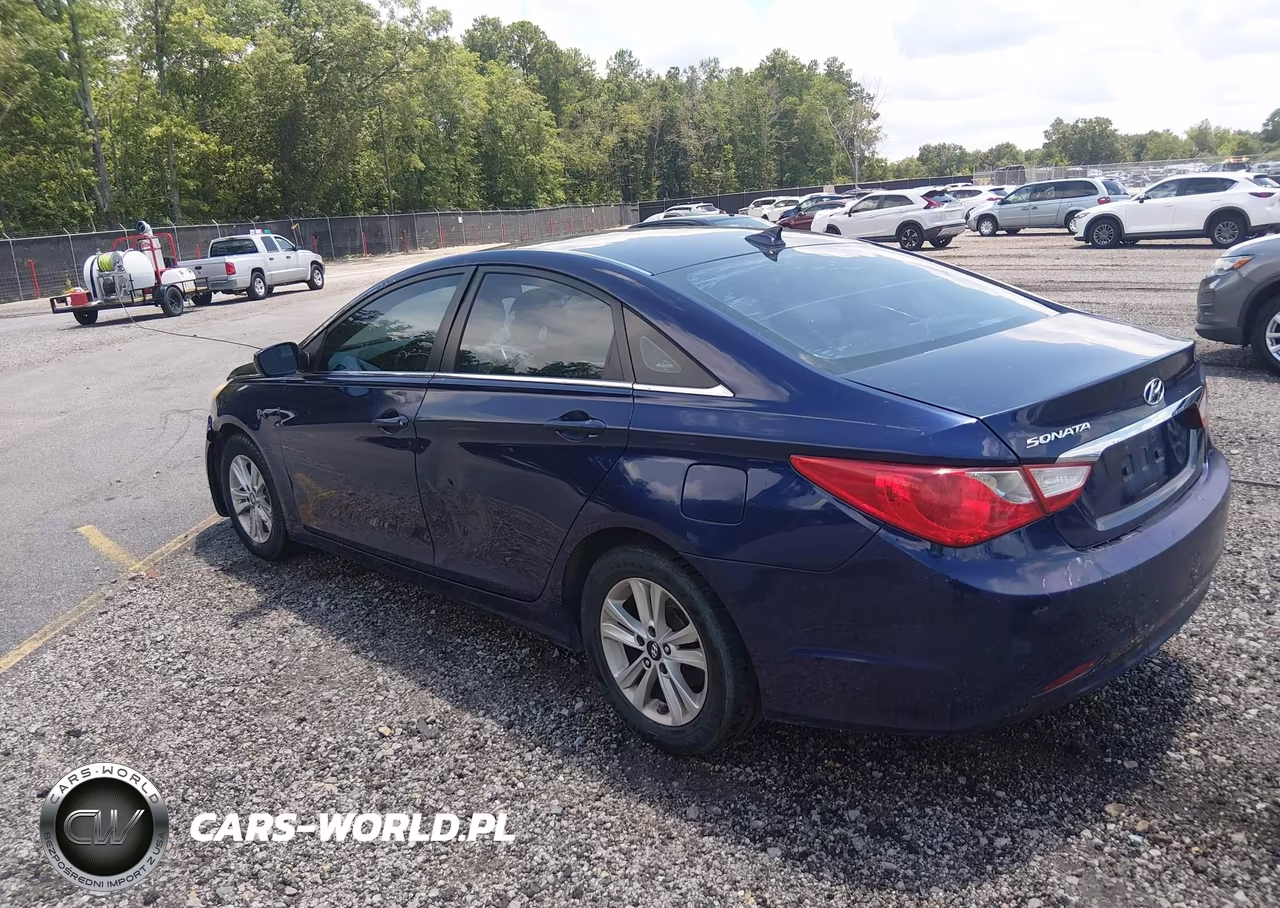 2013 Hyundai Sonata Gls VIN:5NPEB4AC6DH741715 - 3