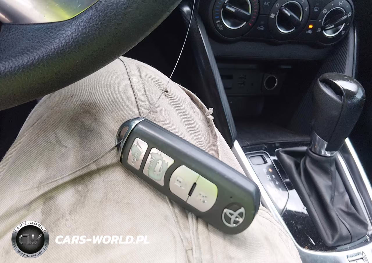2018 Toyota Yaris Ia VIN:3MYDLBYV5JY308679 - 11
