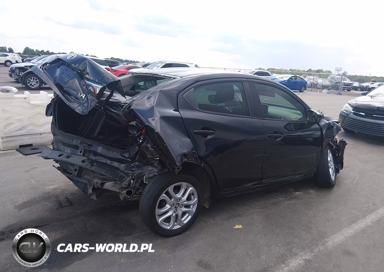 2018 Toyota Yaris Ia VIN:3MYDLBYV5JY308679 - 4