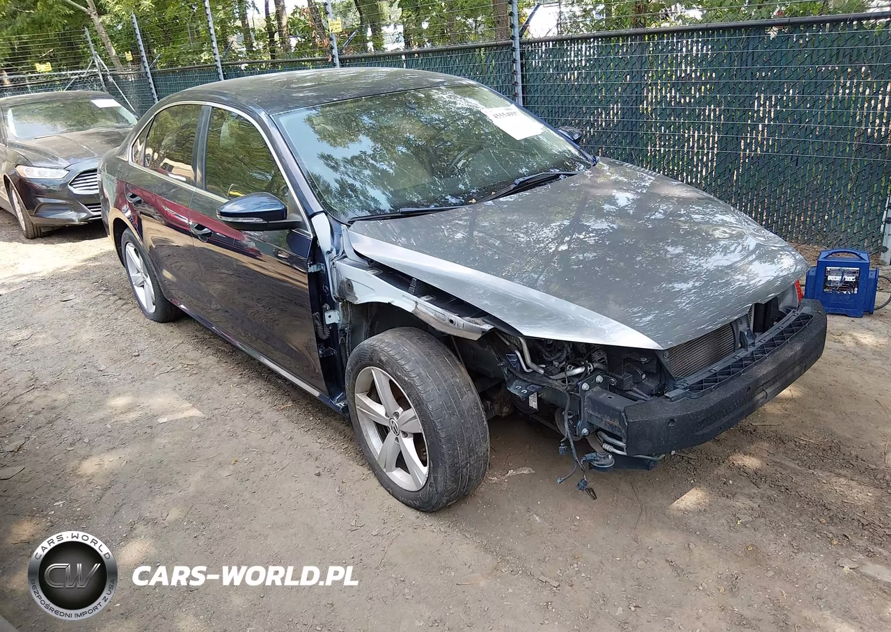 2012 Volkswagen Passat 2.5L Se