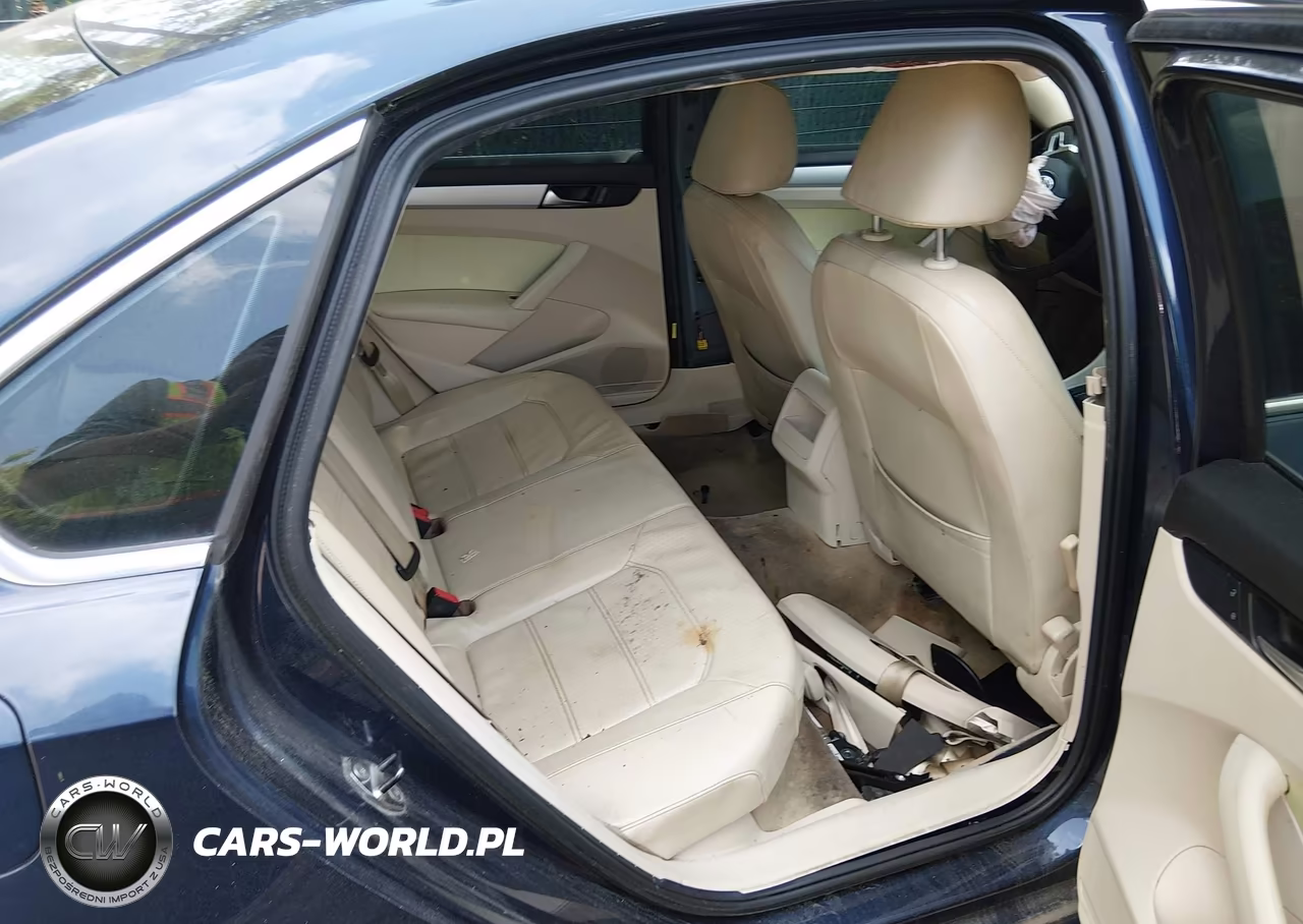 2012 Volkswagen Passat 2.5L Se VIN:1VWBH7A39CC066212 - 8