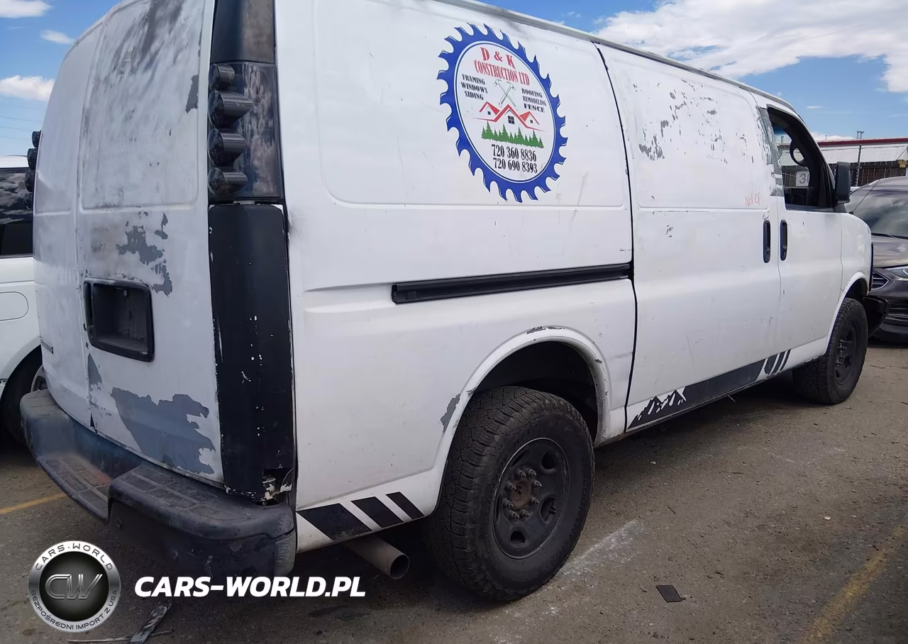 2007 Chevrolet Express Work Van VIN:1GCGG25V871237169 - 4