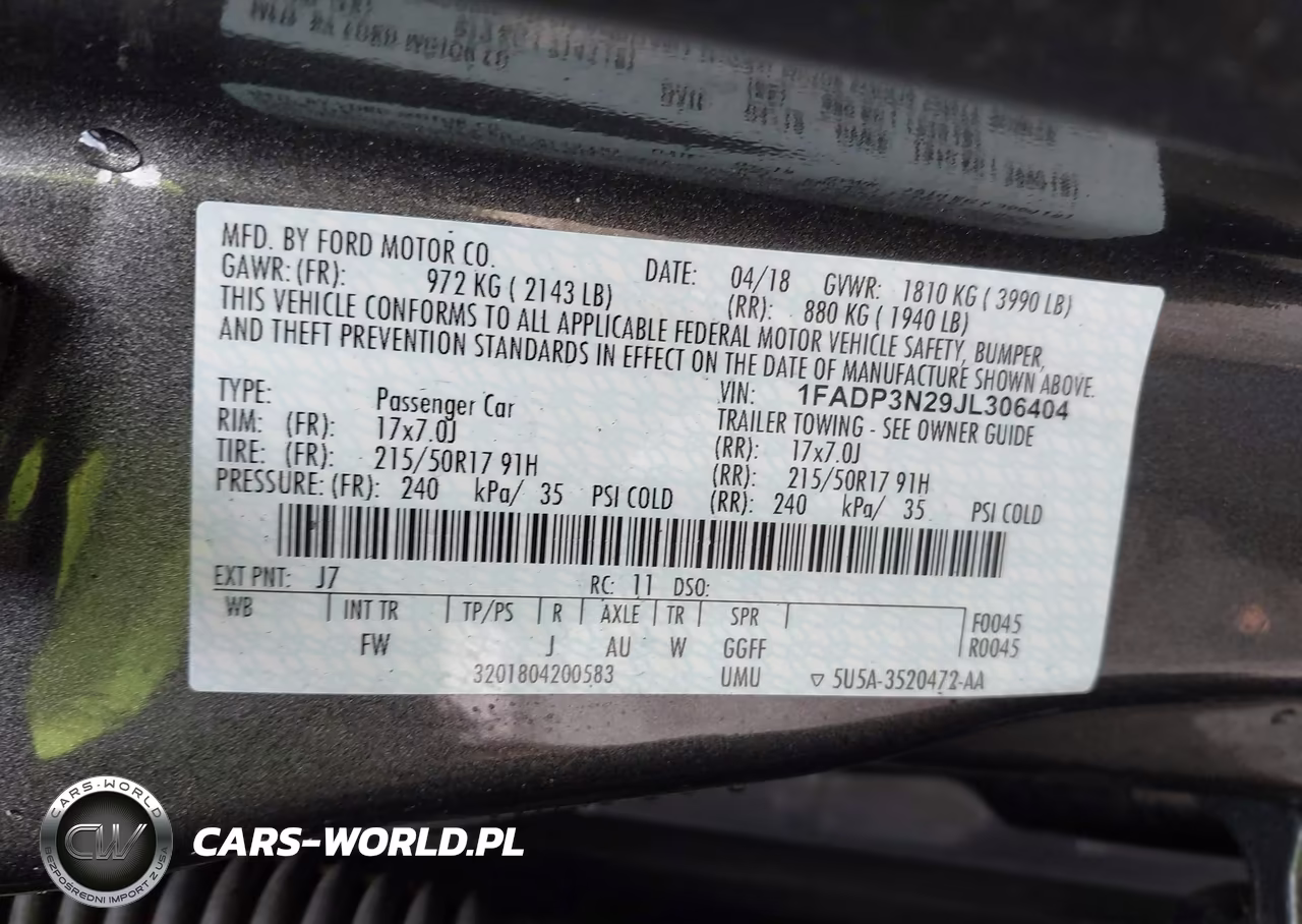 2018 Ford Focus Titanium VIN:1FADP3N29JL306404 - 9