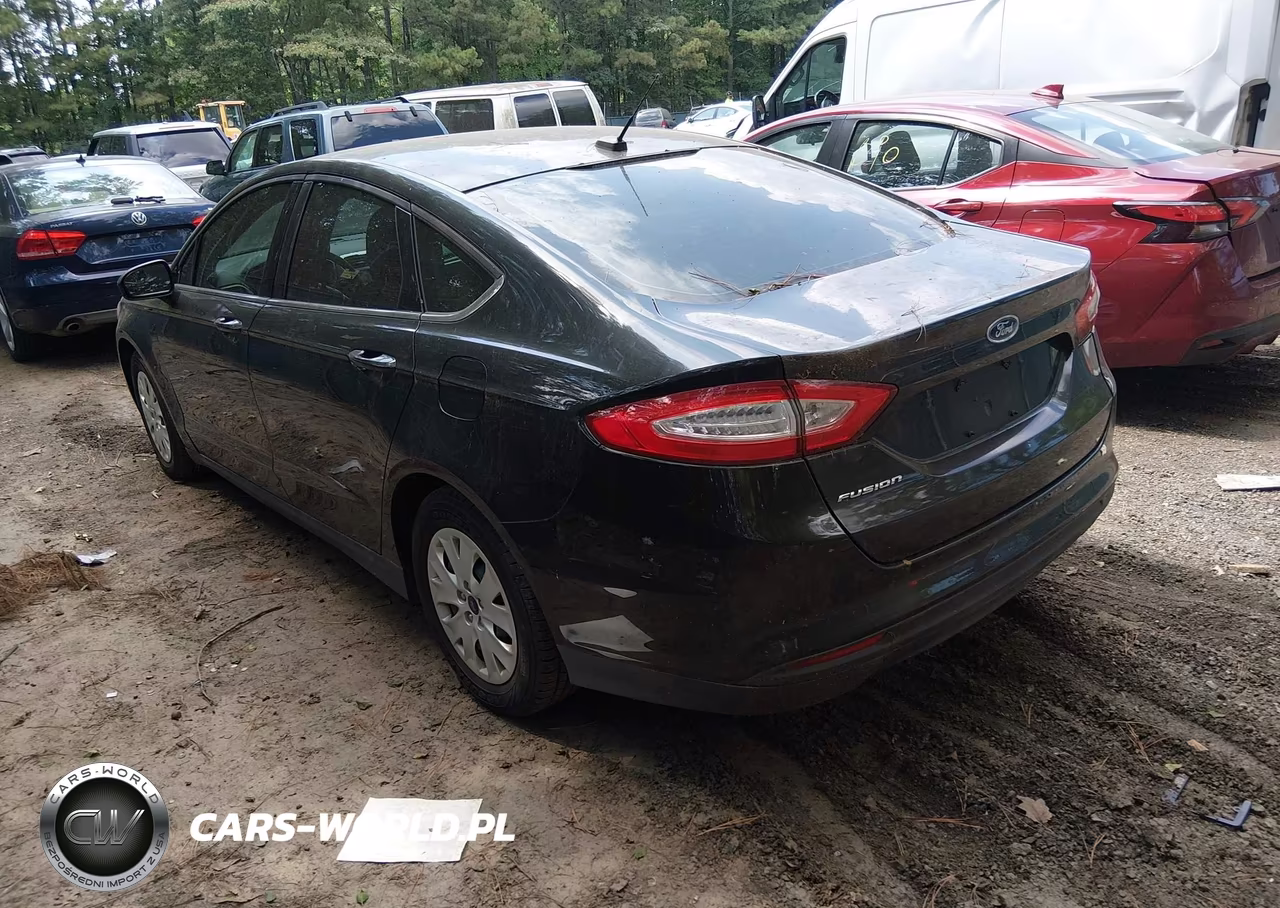 2013 Ford Fusion S VIN:3FA6P0G77DR269066 - 3
