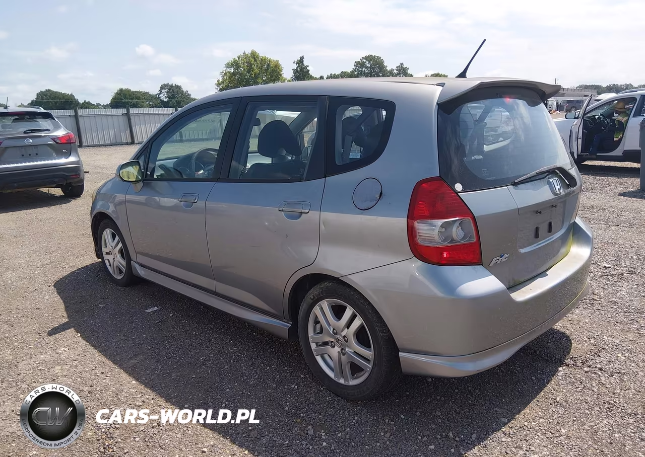 2007 Honda Fit Sport VIN:JHMGD38617S055017 - 3