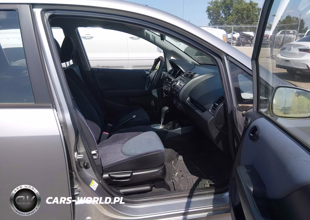 2007 Honda Fit Sport VIN:JHMGD38617S055017 - 5