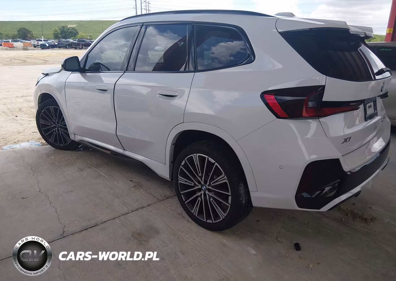 2026 BMW X1 xDrive28I VIN:WBX73EF0XT5579504 - 3