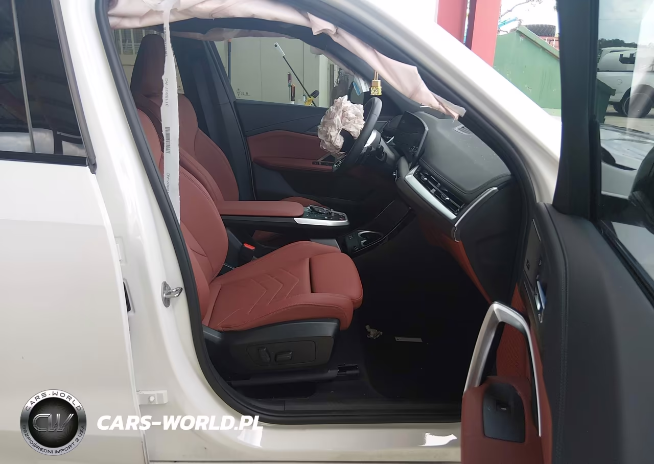 2026 BMW X1 xDrive28I VIN:WBX73EF0XT5579504 - 5