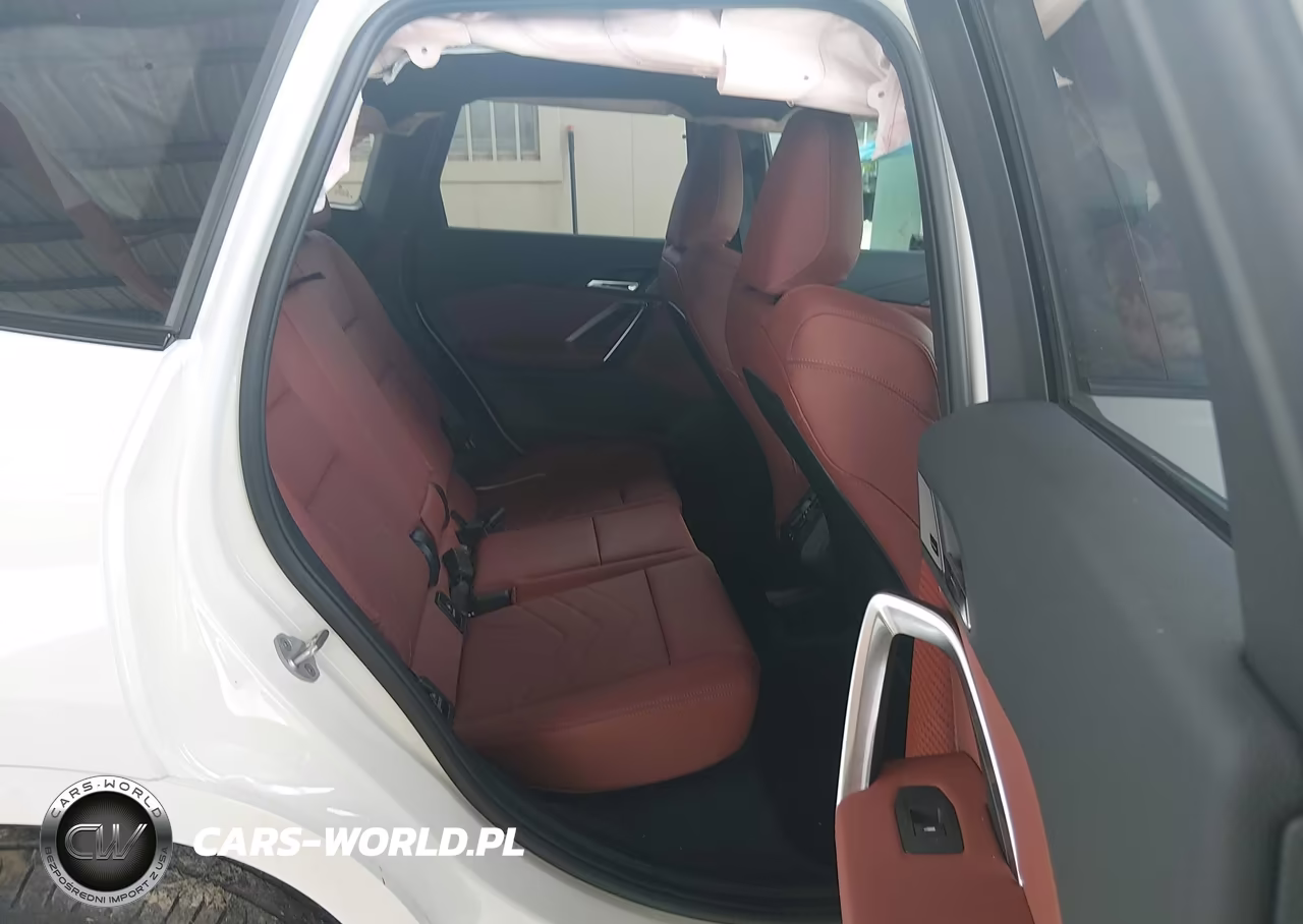 2026 BMW X1 xDrive28I VIN:WBX73EF0XT5579504 - 8