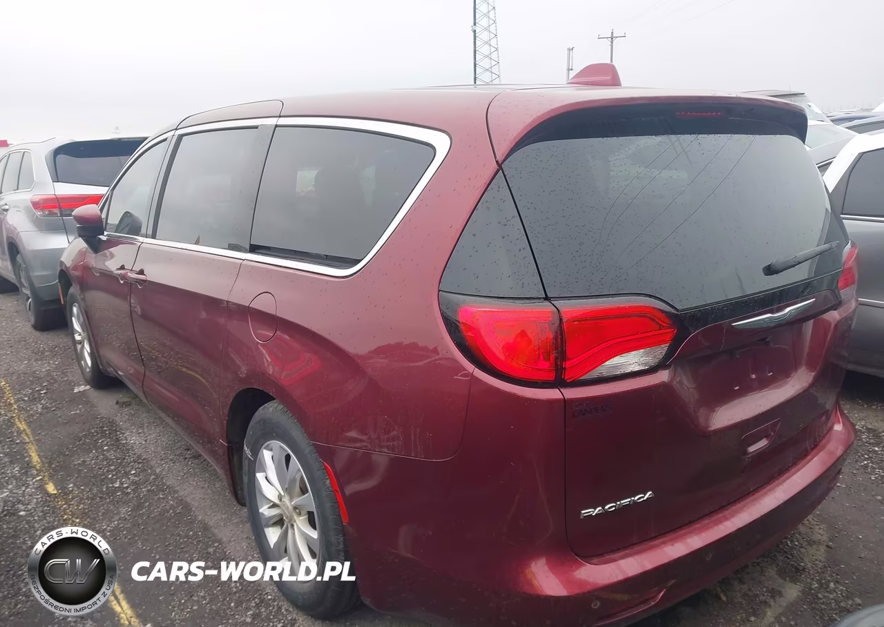 2018 Chrysler Pacifica Lx VIN:2C4RC1CG3JR106267 - 3