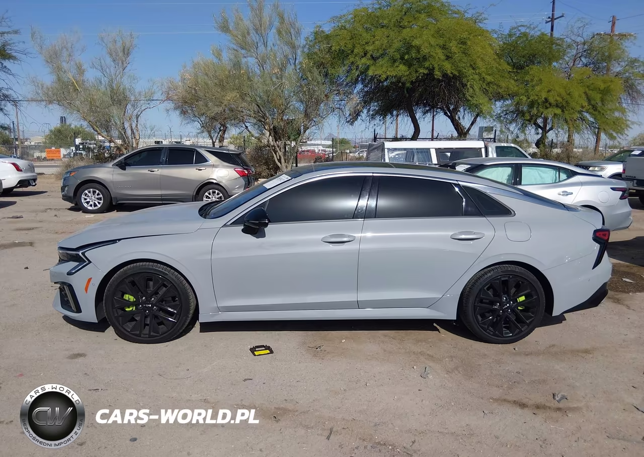2026 Kia K5 Gt VIN:KNAG44J84T5404969 - 13