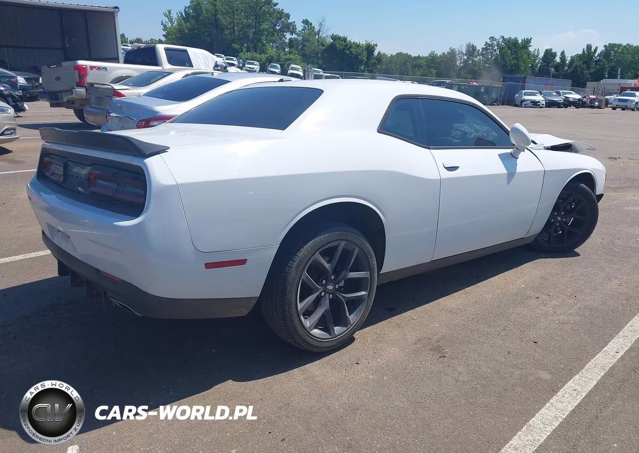 2020 Dodge Challenger Sxt VIN:2C3CDZAG5LH110046 - 4