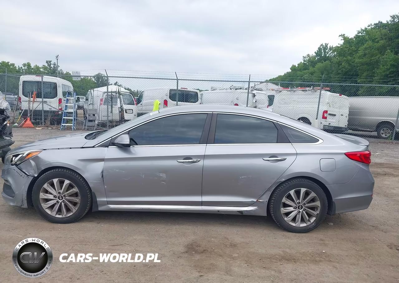 2015 Hyundai Sonata Sport VIN:5NPE34AF4FH242082 - 14