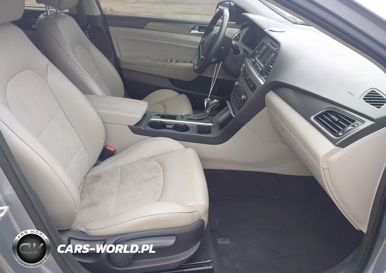 2015 Hyundai Sonata Sport VIN:5NPE34AF4FH242082 - 5