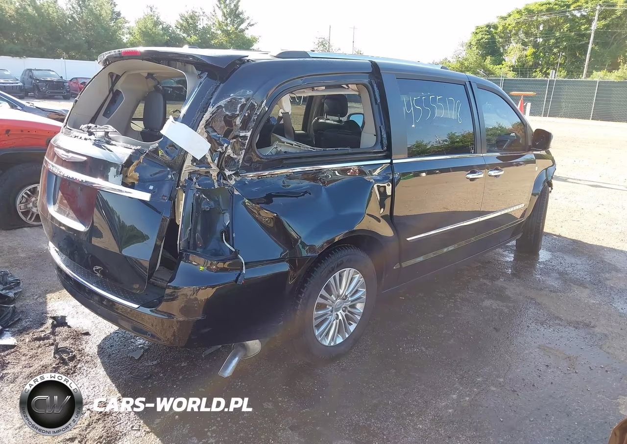 2014 Chrysler Town & Country Touring-L 30Th Anniversary VIN:2C4RC1CG4ER364822 - 4