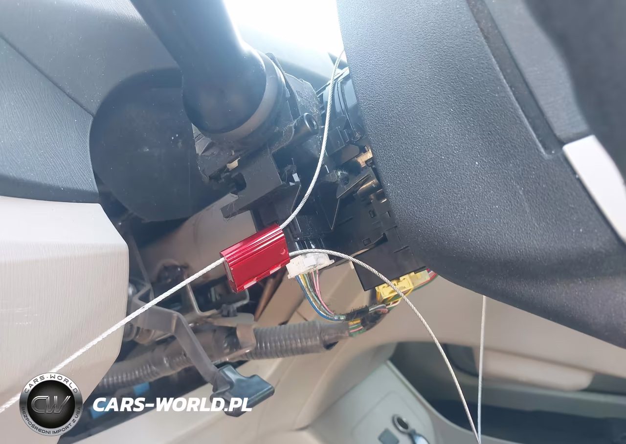 2015 Toyota Prius Two VIN:JTDKN3DU8F0396695 - 17