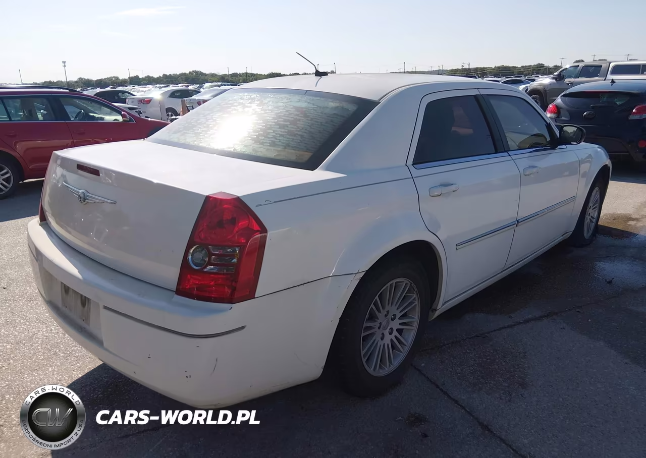 2008 Chrysler 300 Lx VIN:2C3KA43R38H191299 - 4